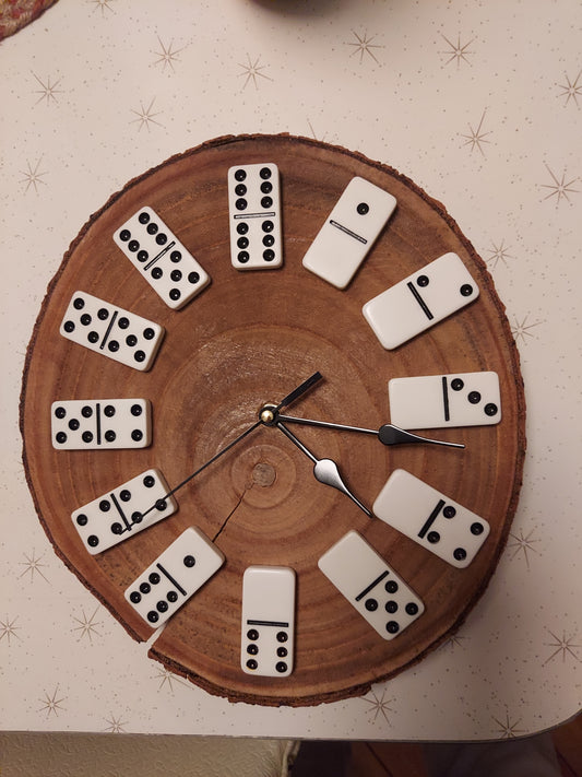 Domino clock