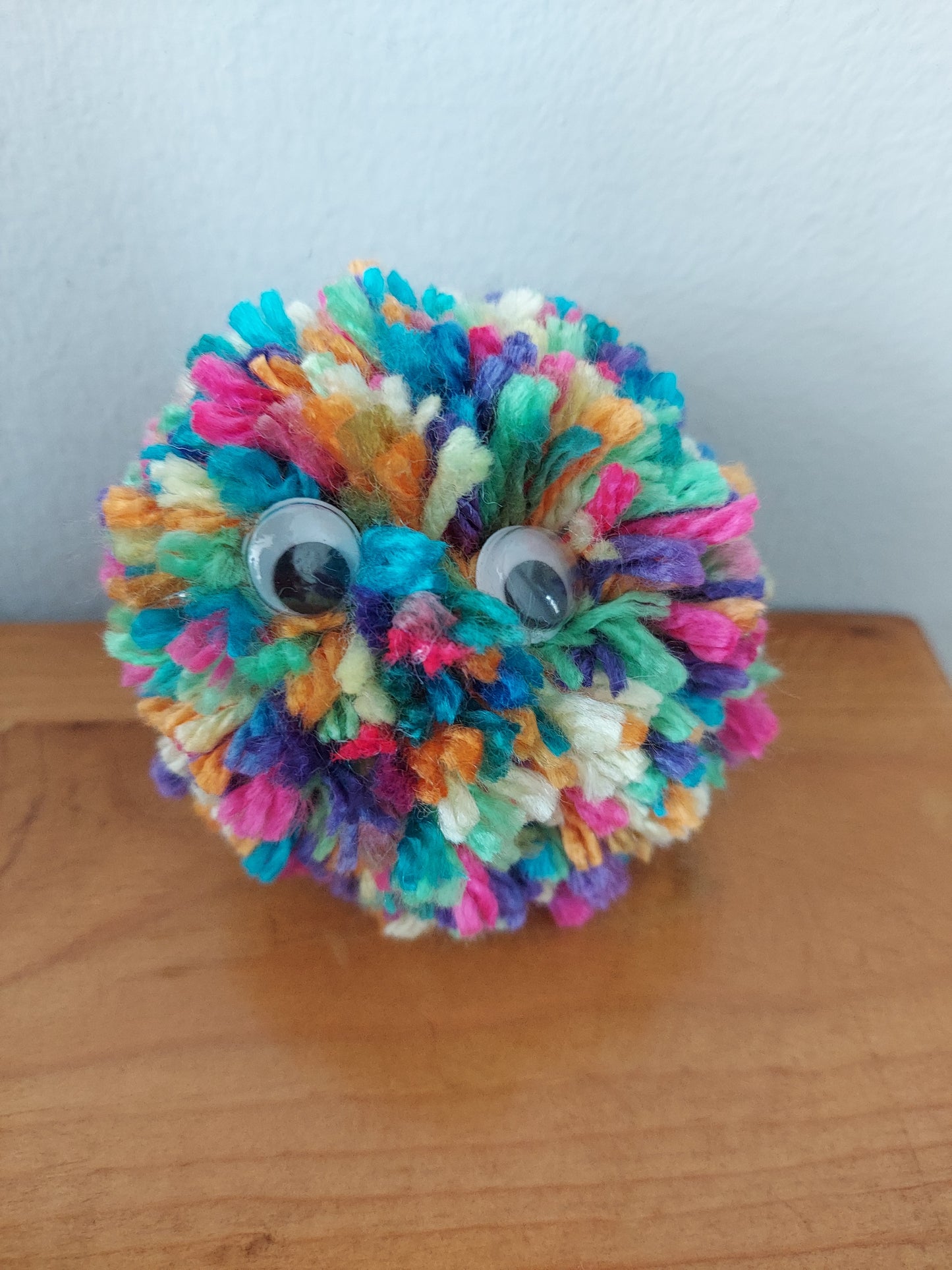 Comfort Poms with Eyes