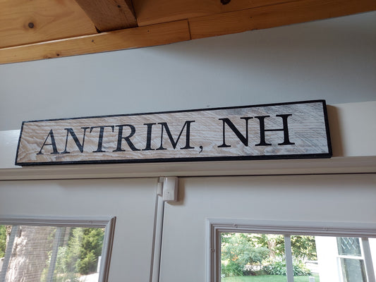 Pine rustic sign