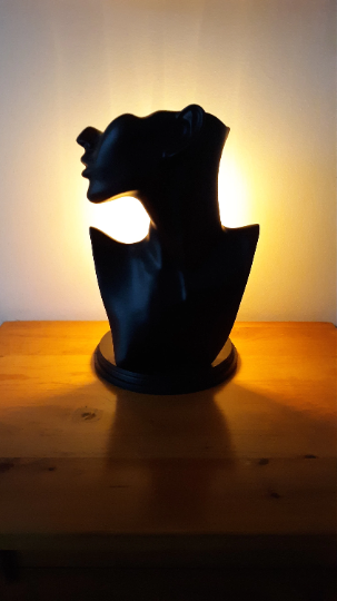 Mannequin lamp