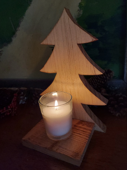 Wood Christmas tree votive light