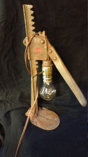 Bottle Cap Press Lamp